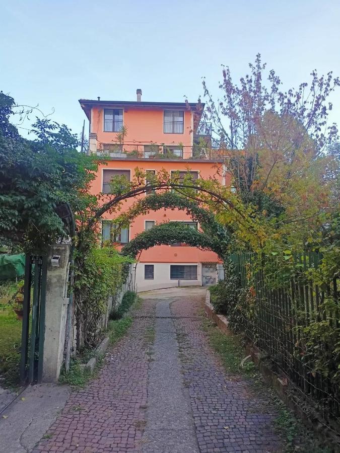 Eros Casa Via Pastro 10 Milán